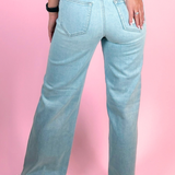 Logan 31" Inseam Dad Jean - Light Blue