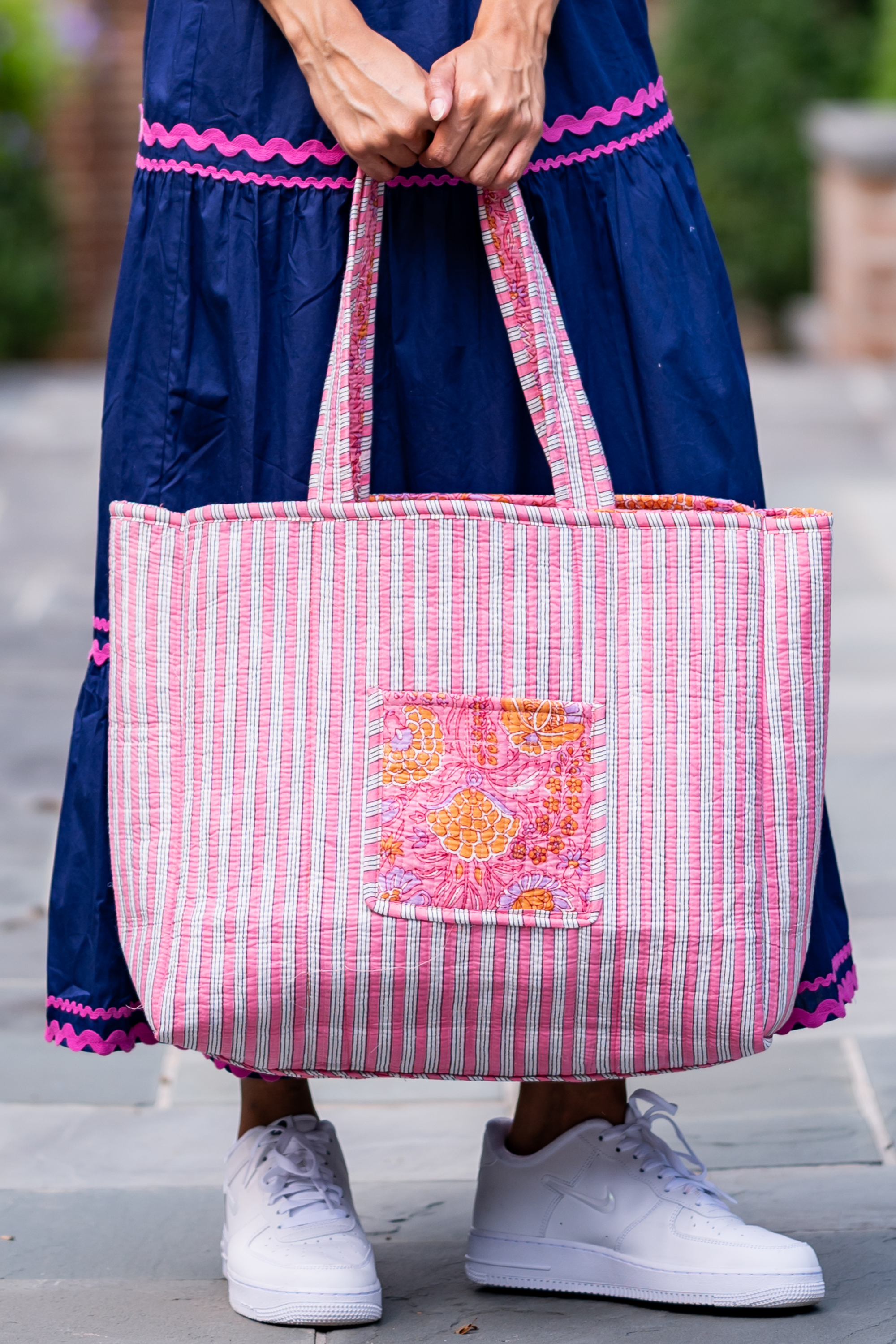 Jenna Reversible Tote Bag - Coral Peony