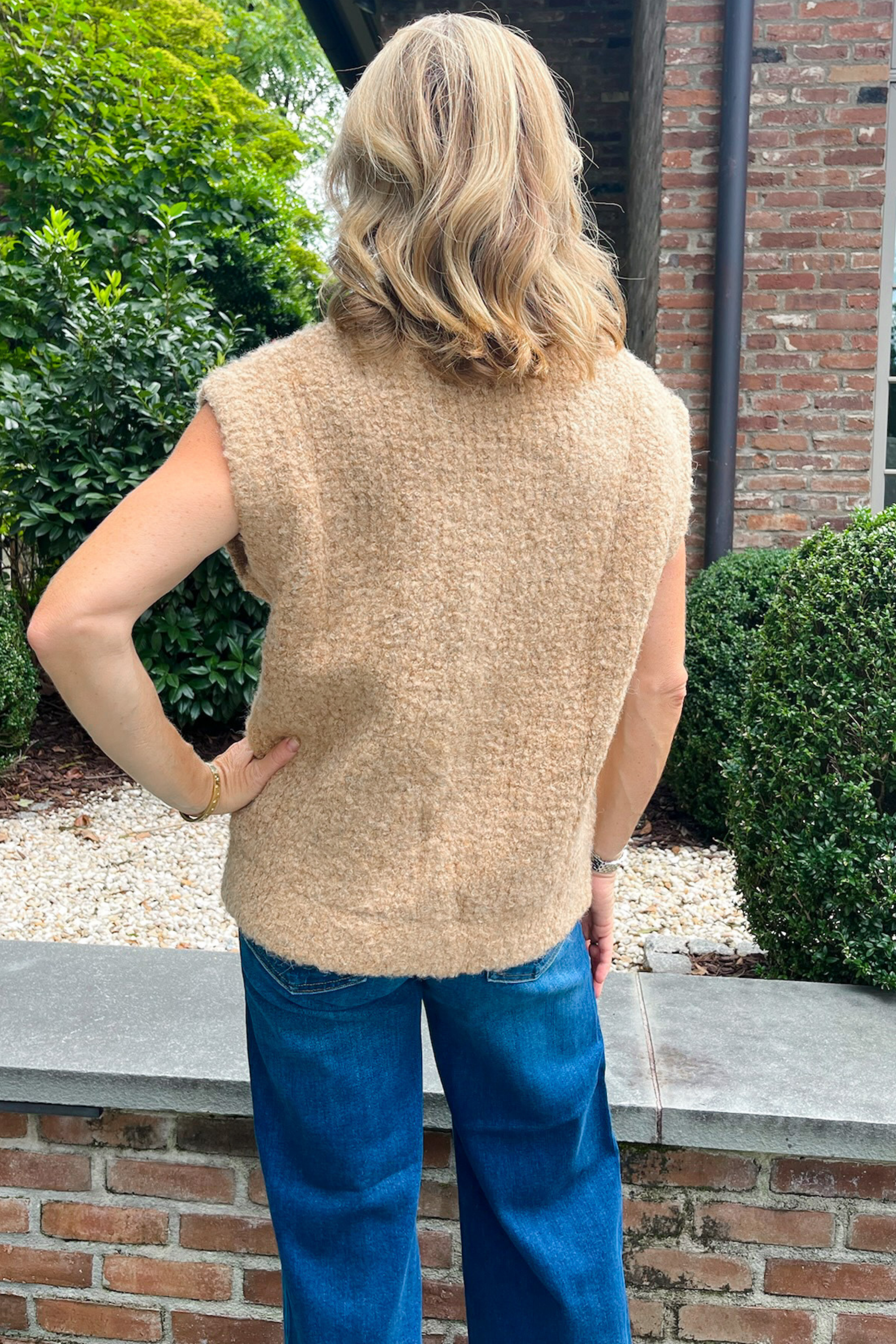 Magaly Button Down Sweater Vest - Camel